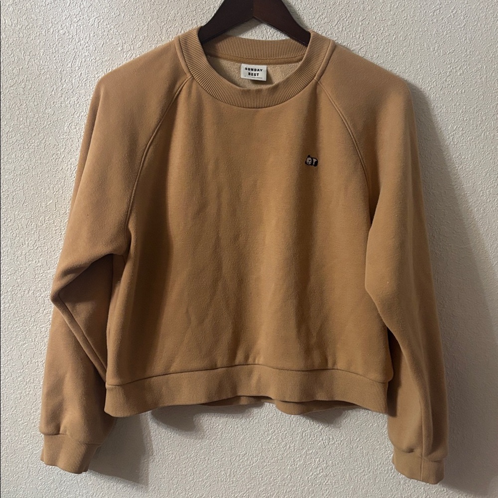 Aritzia Sunday Best camel Brown Cropped Sweatshirt Medium